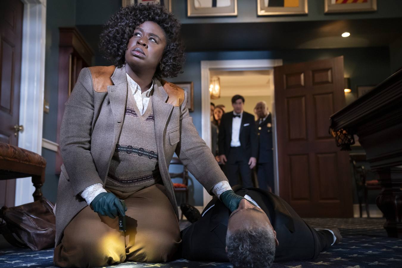 Uzo Aduba La residencia