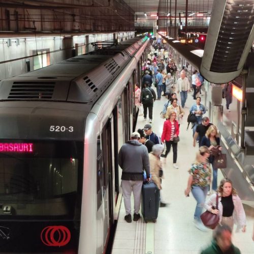 FOTO: JORDI ALEMANY. HUELGA PALESTINA. ESTACION METRO SAN IGNACIO